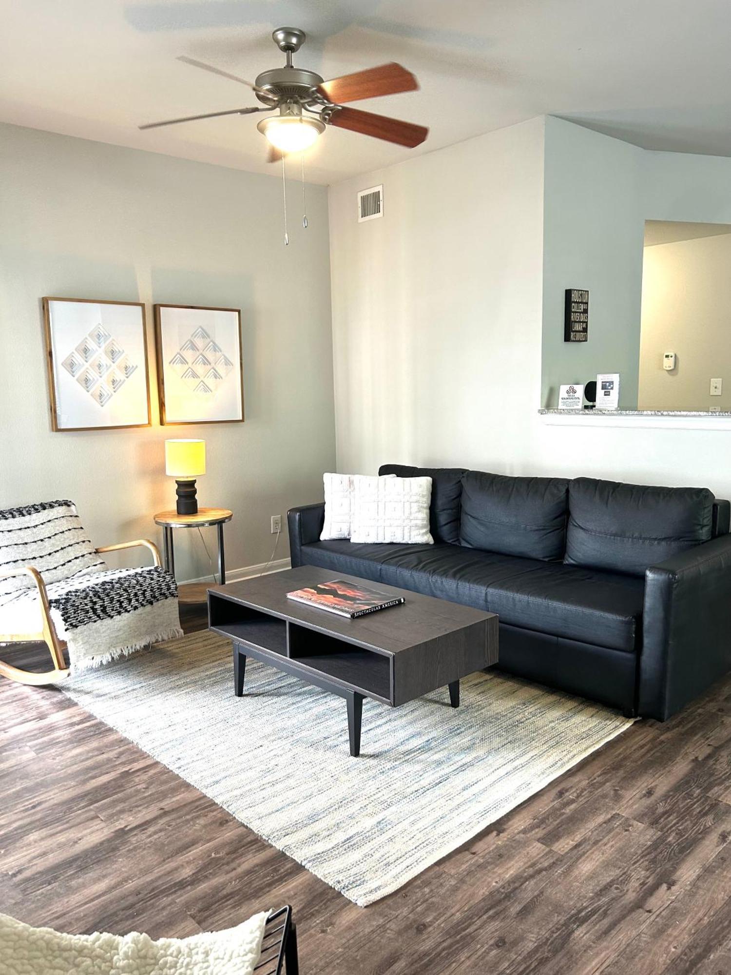 Hidden Gem At Med Center 2Br & 2Ba Apartment Х'юстон Екстер'єр фото