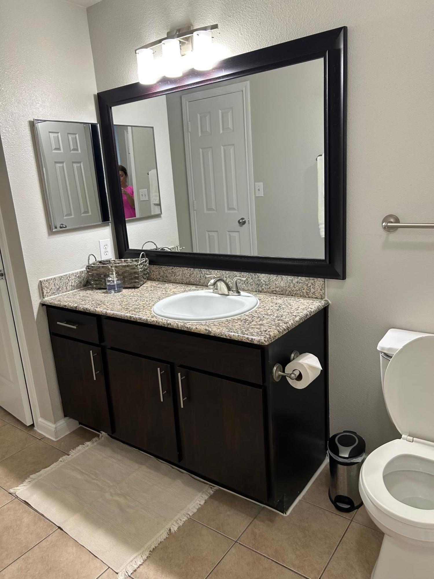 Hidden Gem At Med Center 2Br & 2Ba Apartment Х'юстон Екстер'єр фото